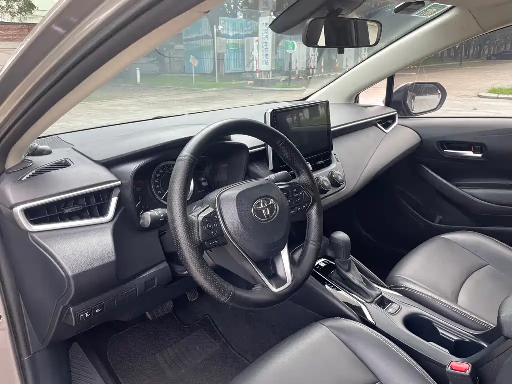 Toyota Corolla — миниатюра 12
