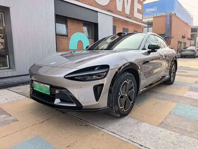 XIAOMI CAR XIAOMI YU7 2025