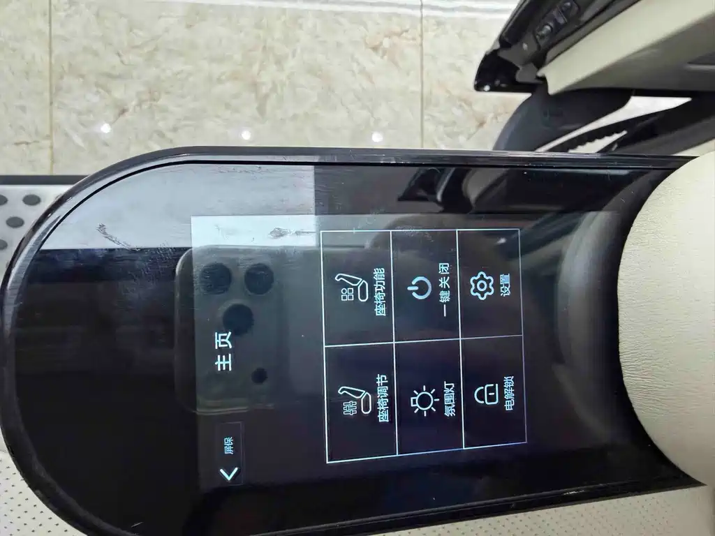 Mercedes-Benz Vito — миниатюра 14