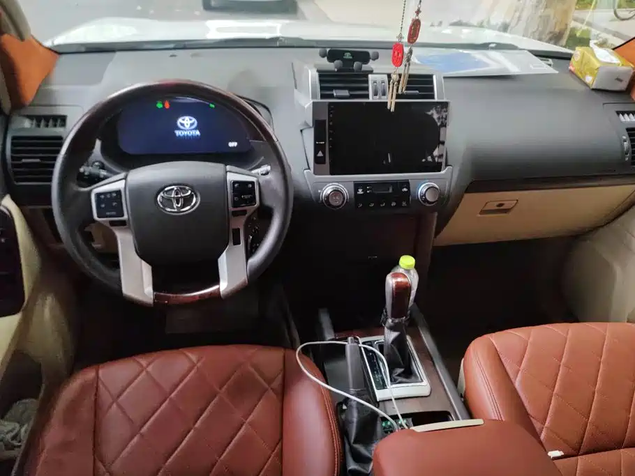 Toyota Prado (Import) — миниатюра 12