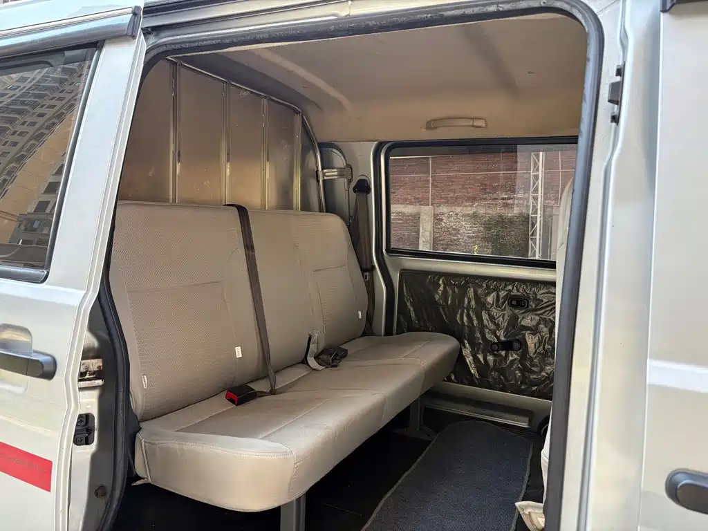 Wuling Rongguang S — миниатюра 13