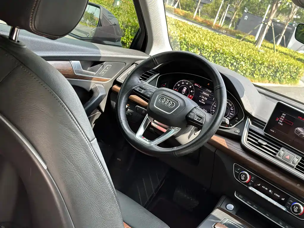 Audi Q5L — миниатюра 14