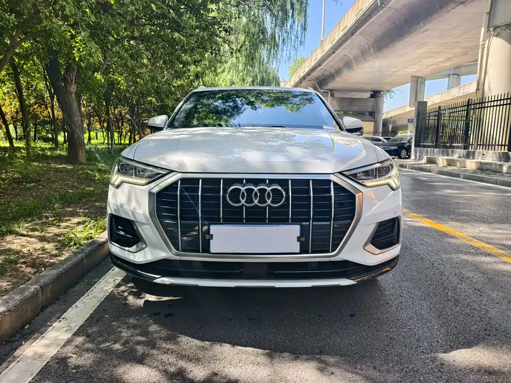 Audi Q3 2021 35 TFSI