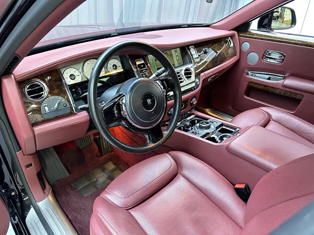 Rolls-Royce Ghost — миниатюра 7