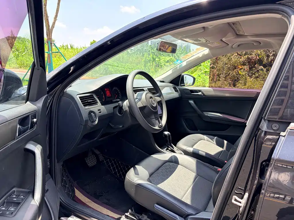 Volkswagen Santana 1.6L Auto Comfort Edition, фото 9
