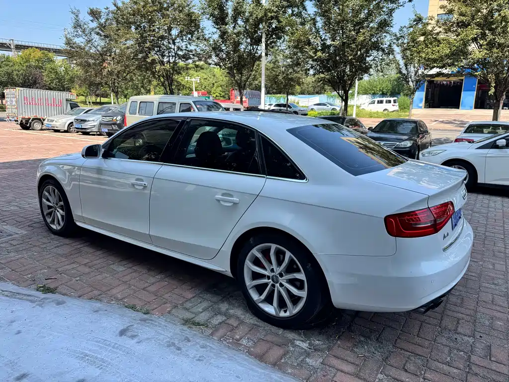 Audi A4L — миниатюра 11
