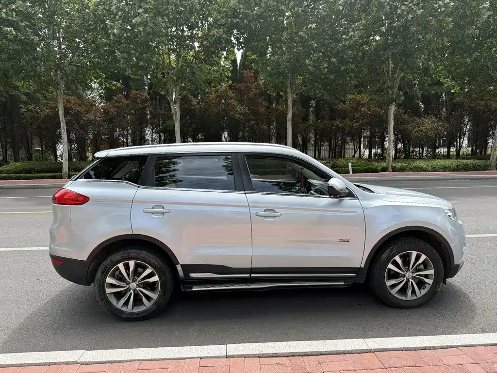Geely Boyue — миниатюра 7