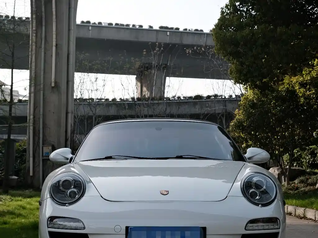 Porsche 911 2010 Carrera Cabriolet 3.6L