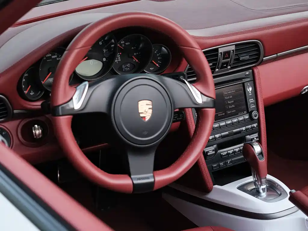 Porsche 911 2010 Carrera Cabriolet 3.6L
