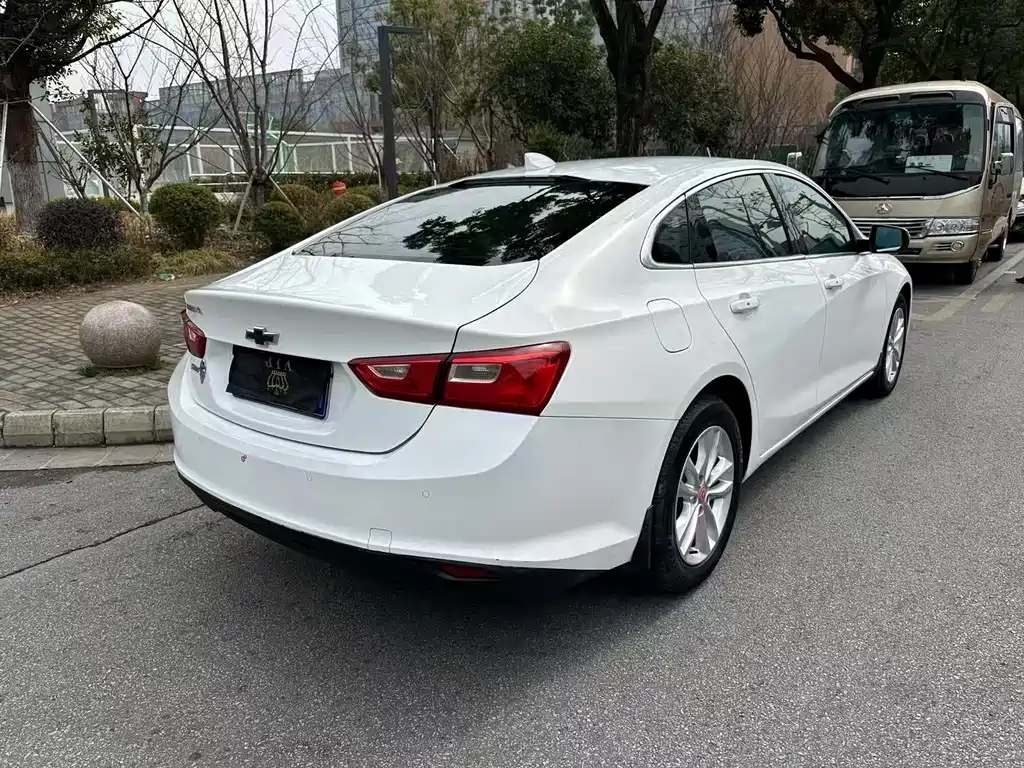 Chevrolet Malibu XL — миниатюра 6