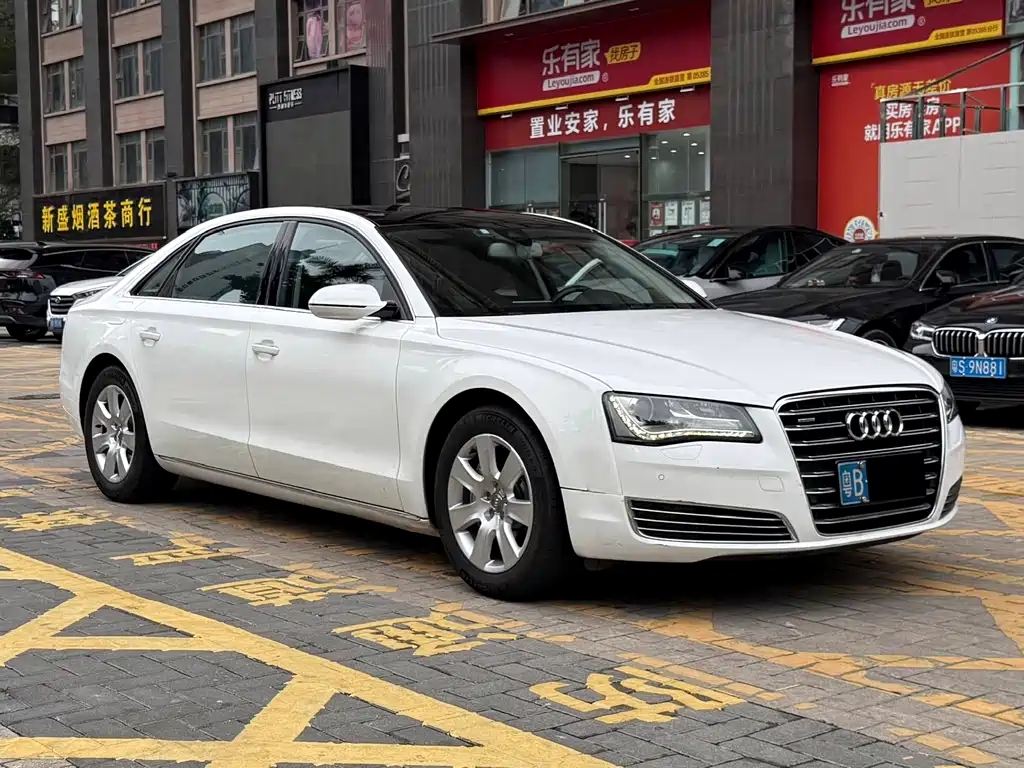 Audi A8 2012
