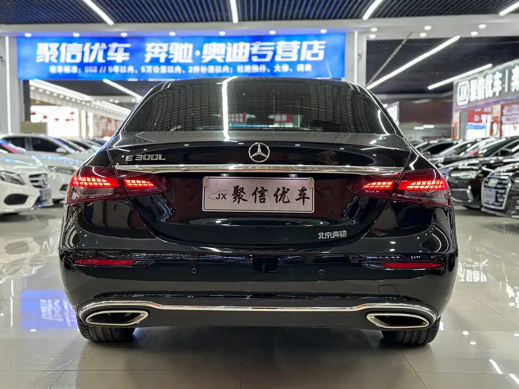 MERCEDES-BENZ E CLASS