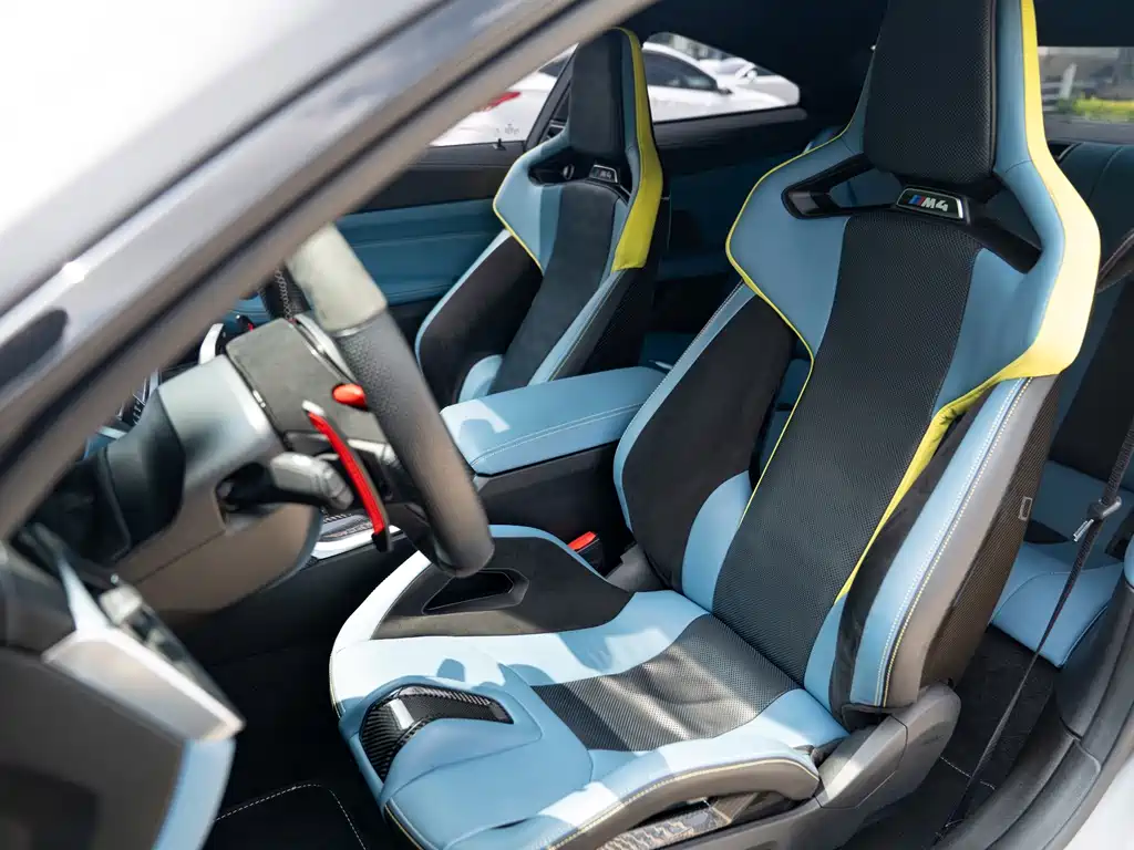 BMW M4 — миниатюра 10