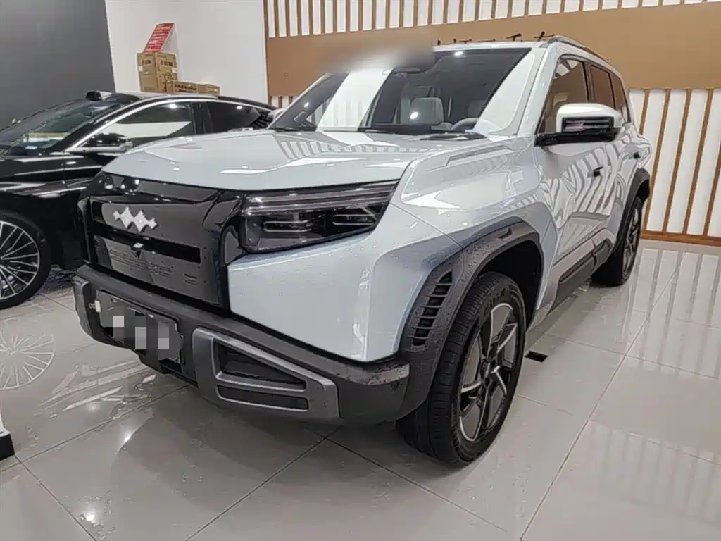 Fang Cheng Bao Titanium 3 2025