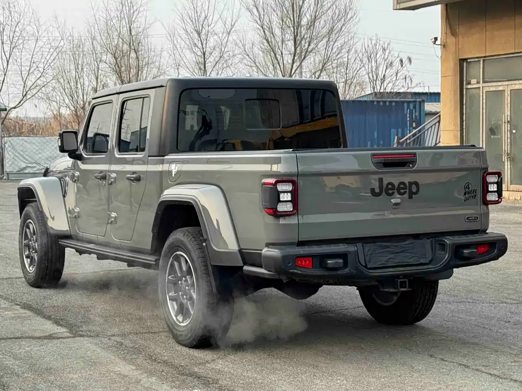 JEEP GLADIATOR