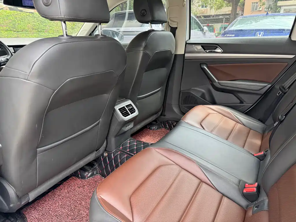 Volkswagen Lavida 2019 280TSI DSG Luxury VI