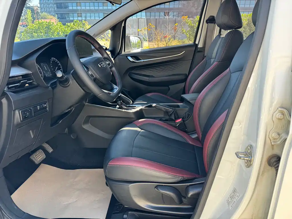 Geely Vision X3 — миниатюра 7