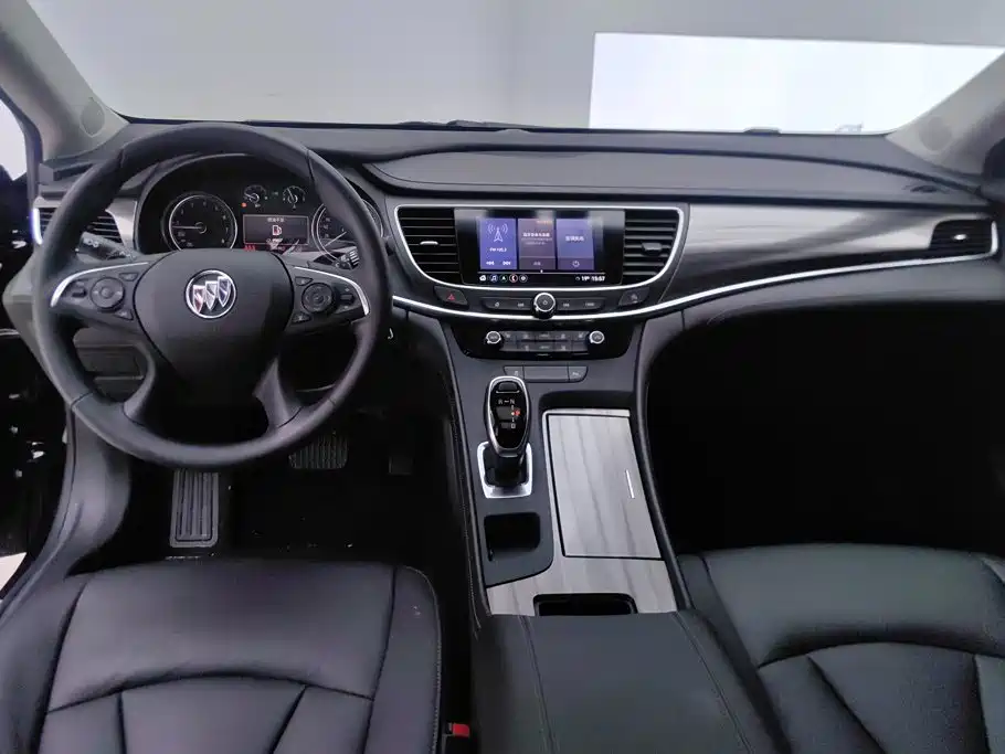 Buick LaCrosse — миниатюра 12