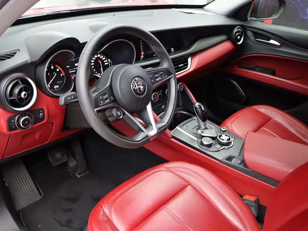 Alfa Romeo Stelvio — миниатюра 8
