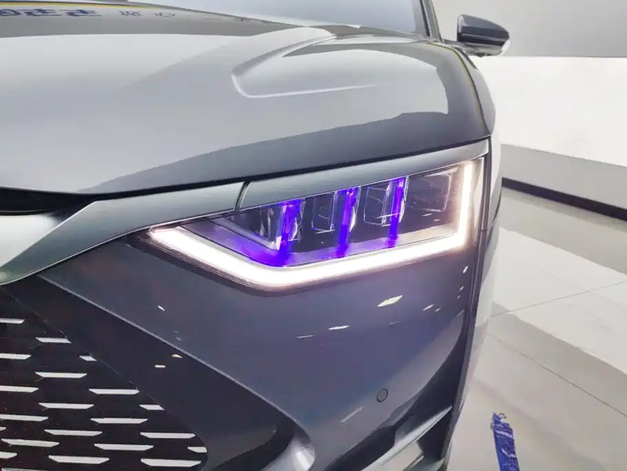 BYD Han — миниатюра 5