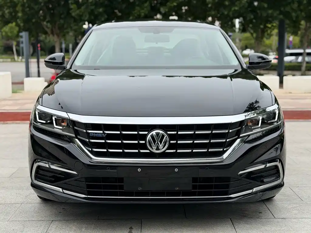 Volkswagen Passat PHEV — миниатюра 3