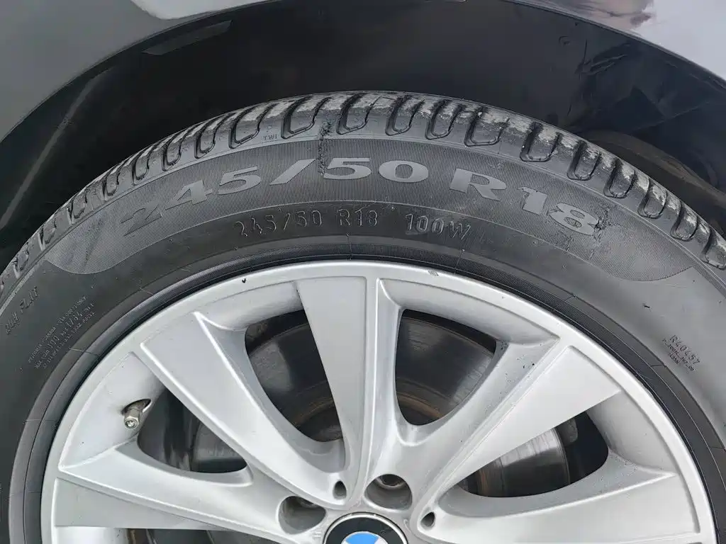 BMW 5 Series GT — миниатюра 24
