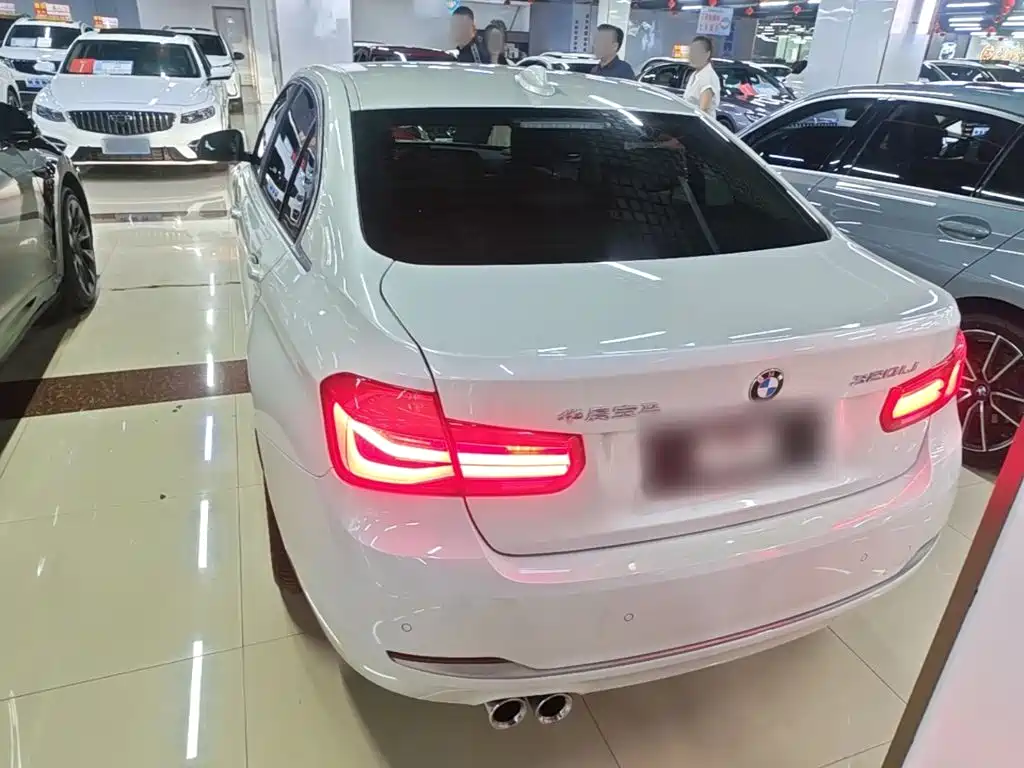 BMW 3 Series — миниатюра 6