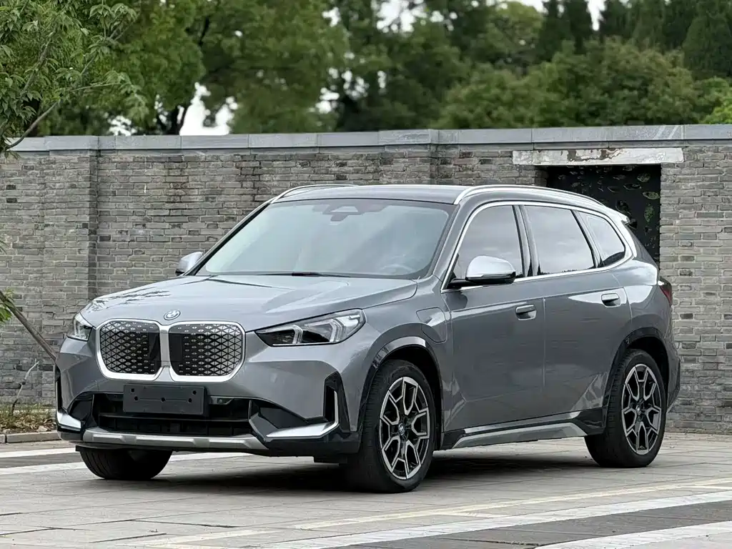 BMW iX1 2023 xDrive30L X Design Package