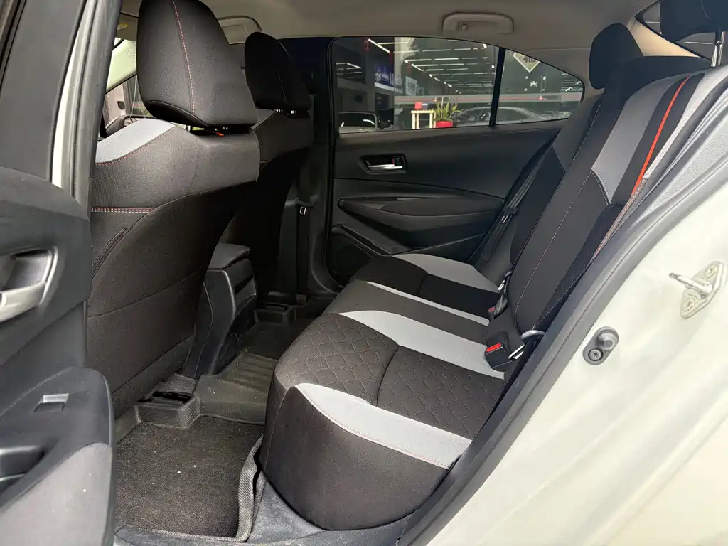 Toyota Corolla — миниатюра 8