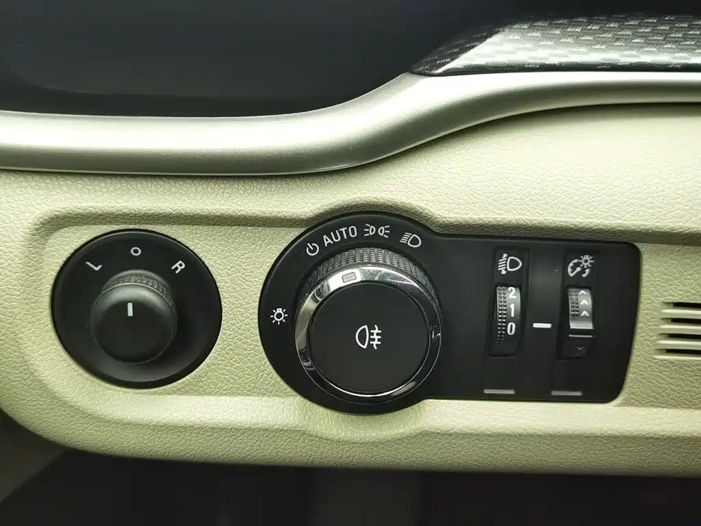 Buick Excelle — миниатюра 21