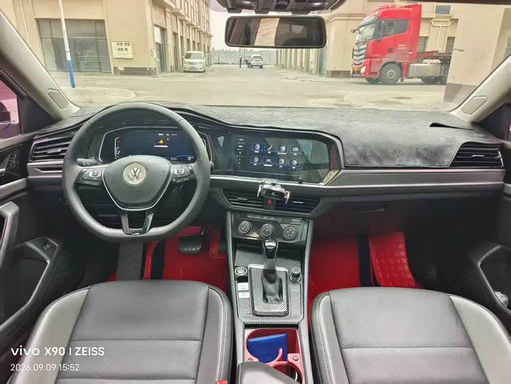 Volkswagen Sagitar — миниатюра 4
