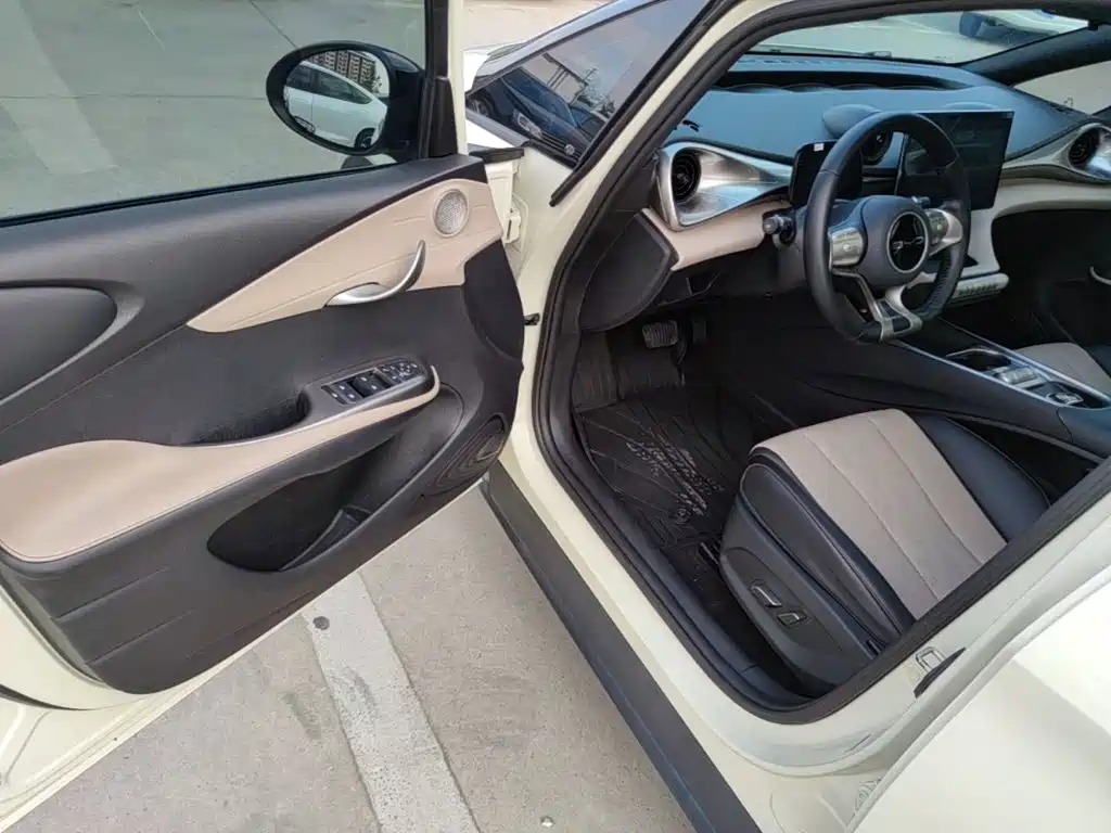 BYD Dolphin — миниатюра 16