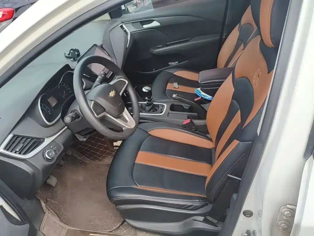 Chevrolet Cavalier — миниатюра 15