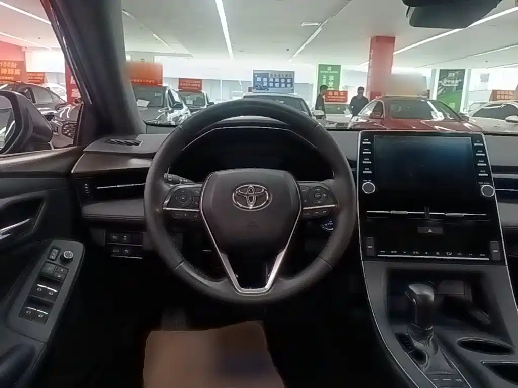 Toyota Avalon — миниатюра 11