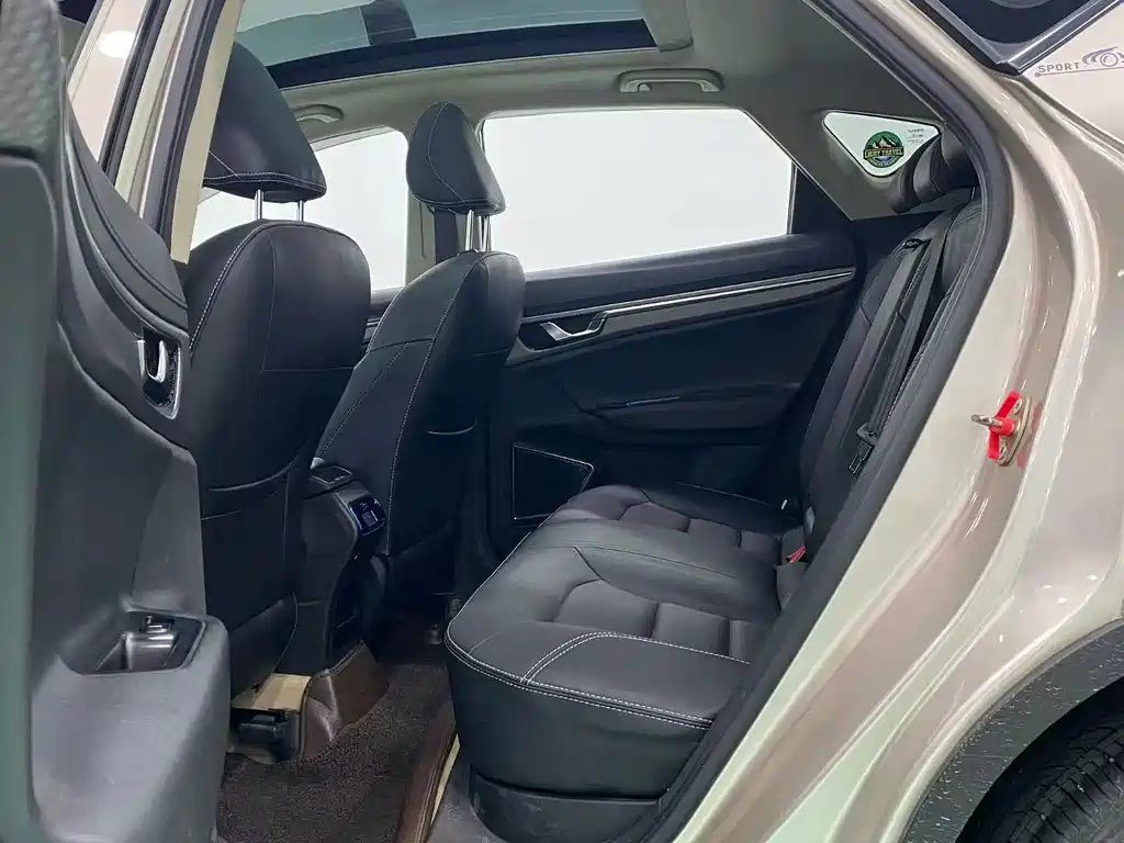 Geely Emgrand GS — миниатюра 5