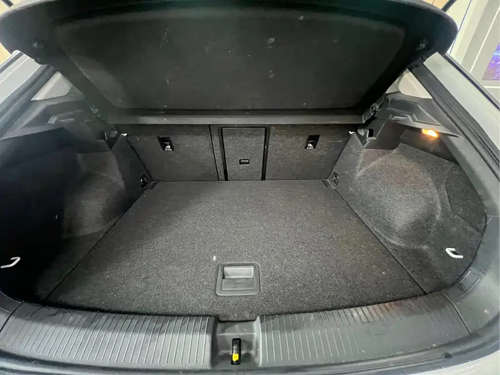 Volkswagen T-Roc 280TSI DSG 2WD Elite PLUS, фото 15