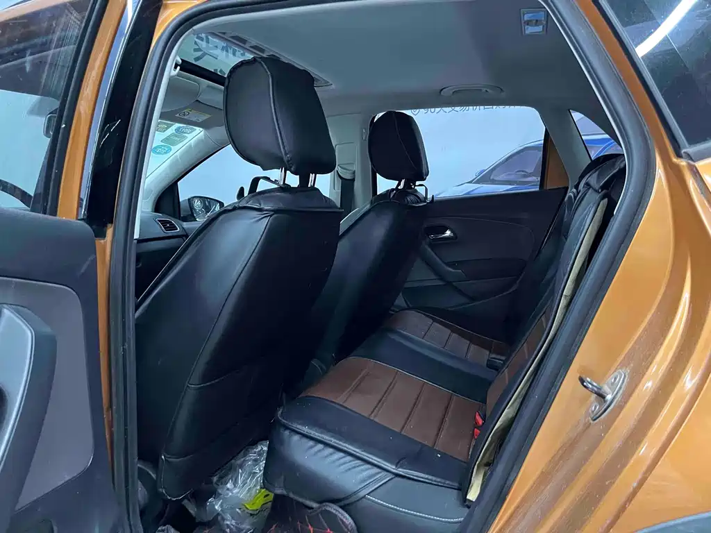 Volkswagen Polo — миниатюра 13