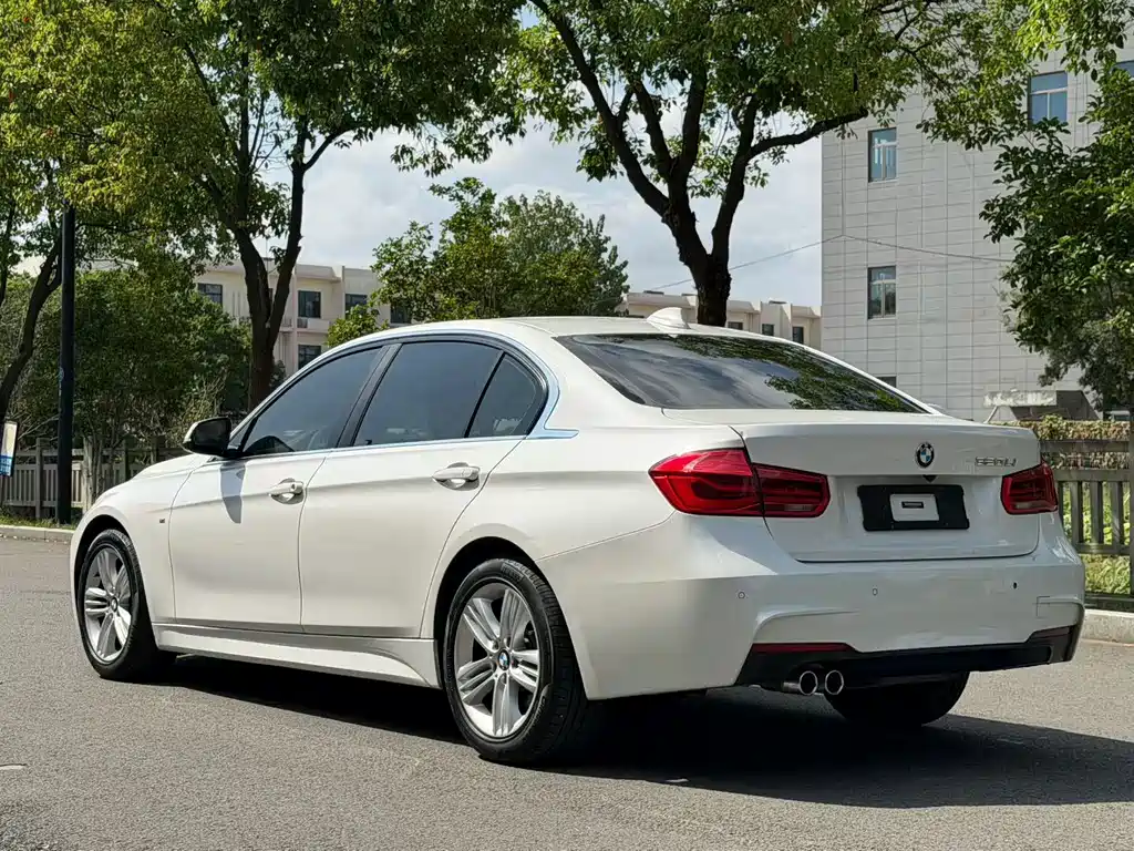 BMW 3 Series — миниатюра 7