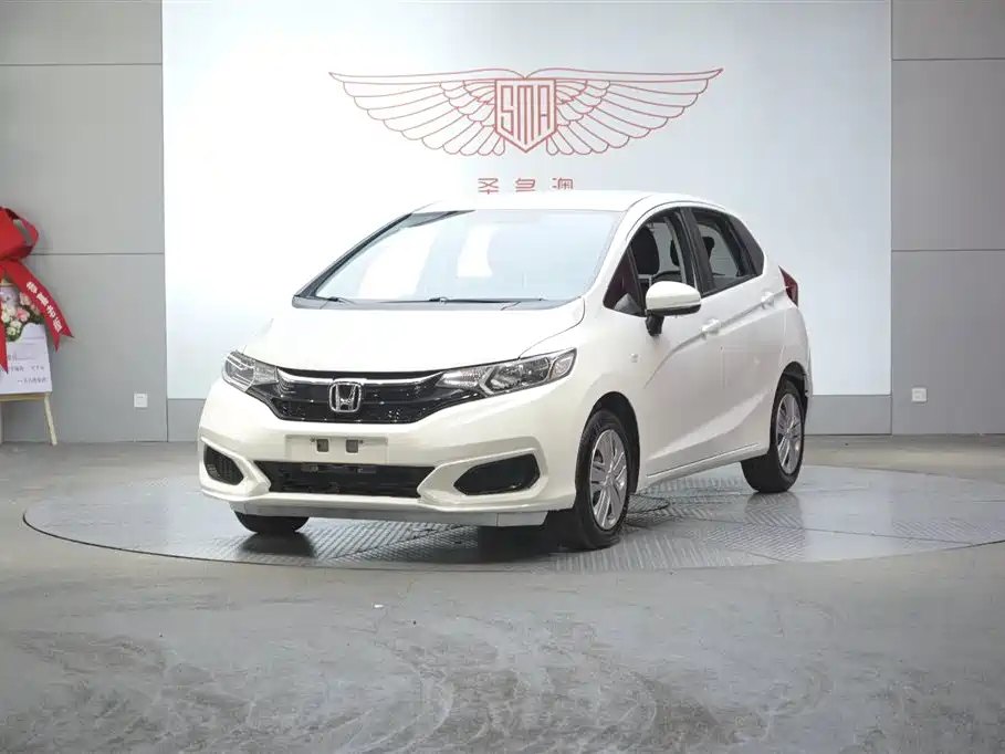 Купить Honda Fit