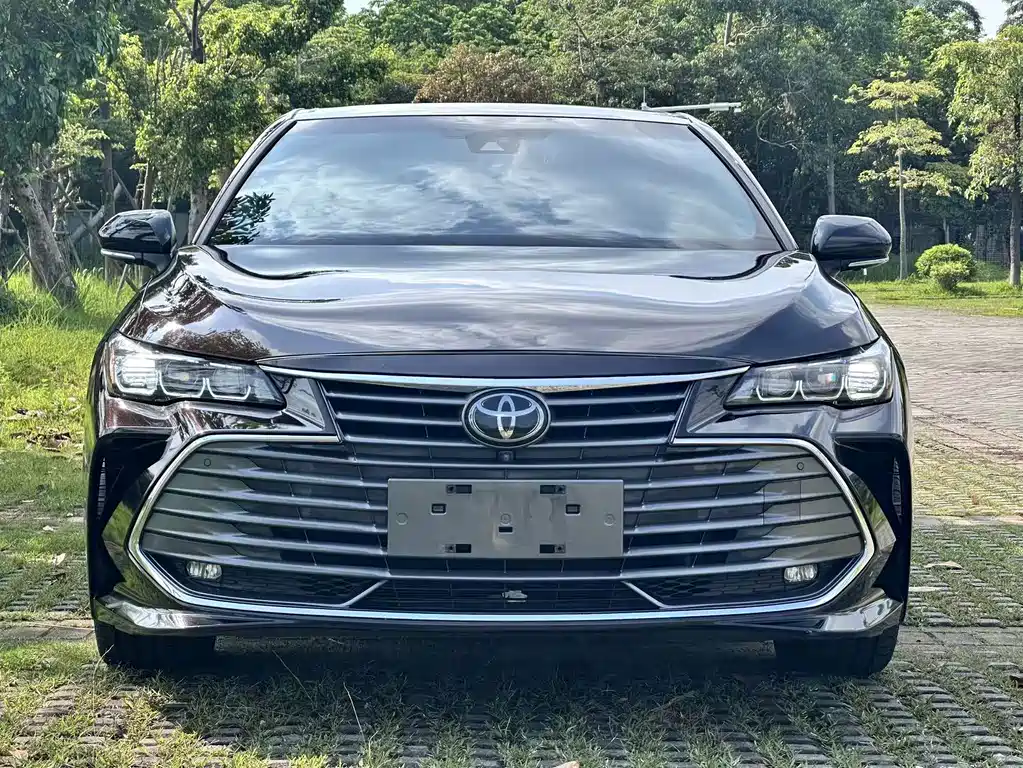 Toyota Avalon — миниатюра 2