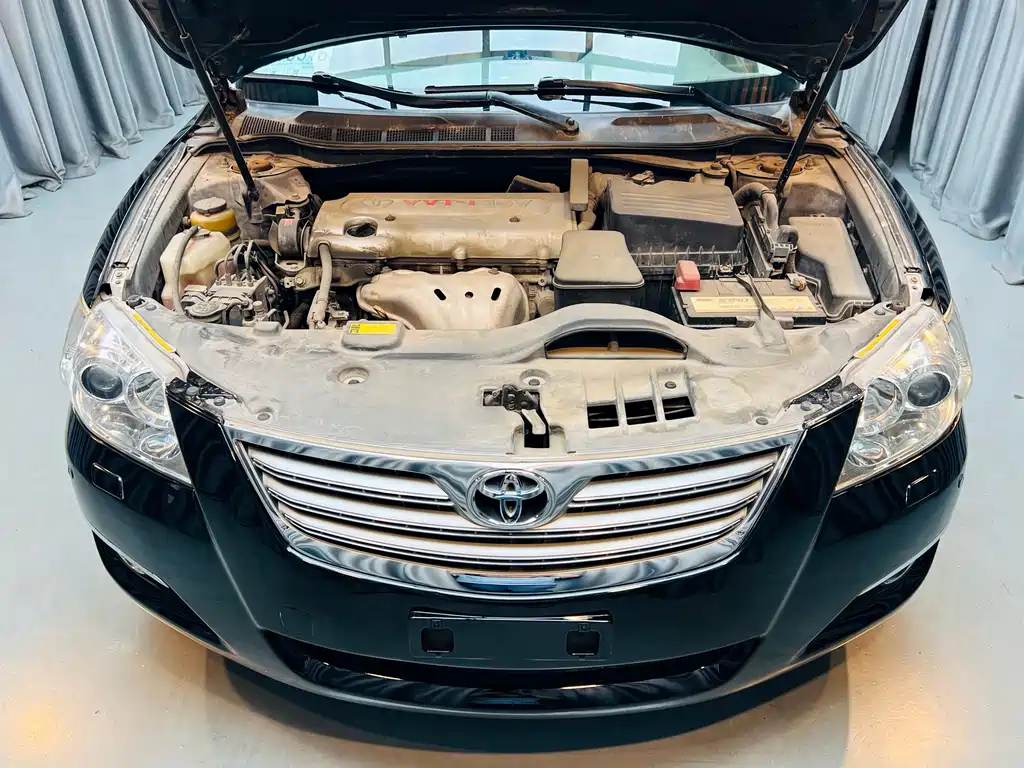 Toyota Camry — миниатюра 19