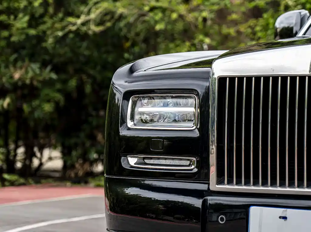ROLLS-ROYCE PHANTOM