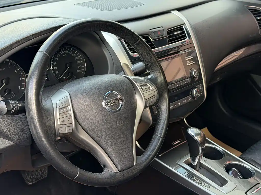 Nissan Teana — миниатюра 7