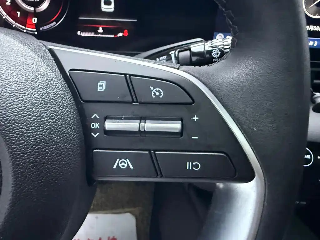Hyundai Elantra — миниатюра 22