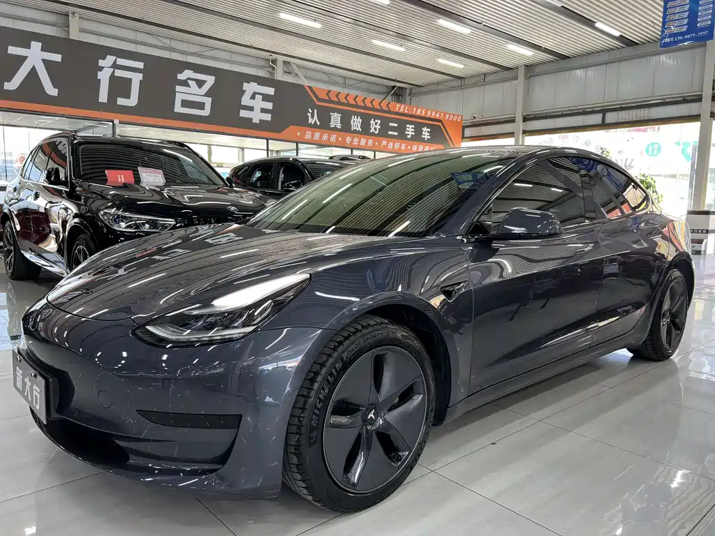 Tesla Model 3 2021