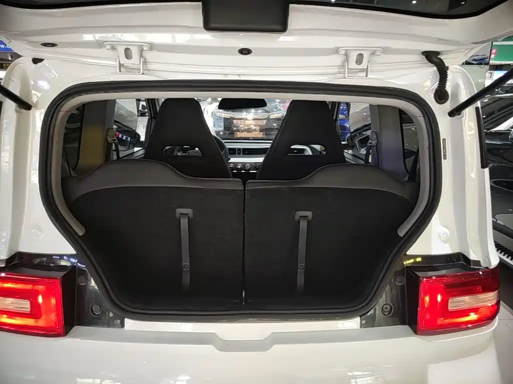 Wuling MINIEV — миниатюра 19