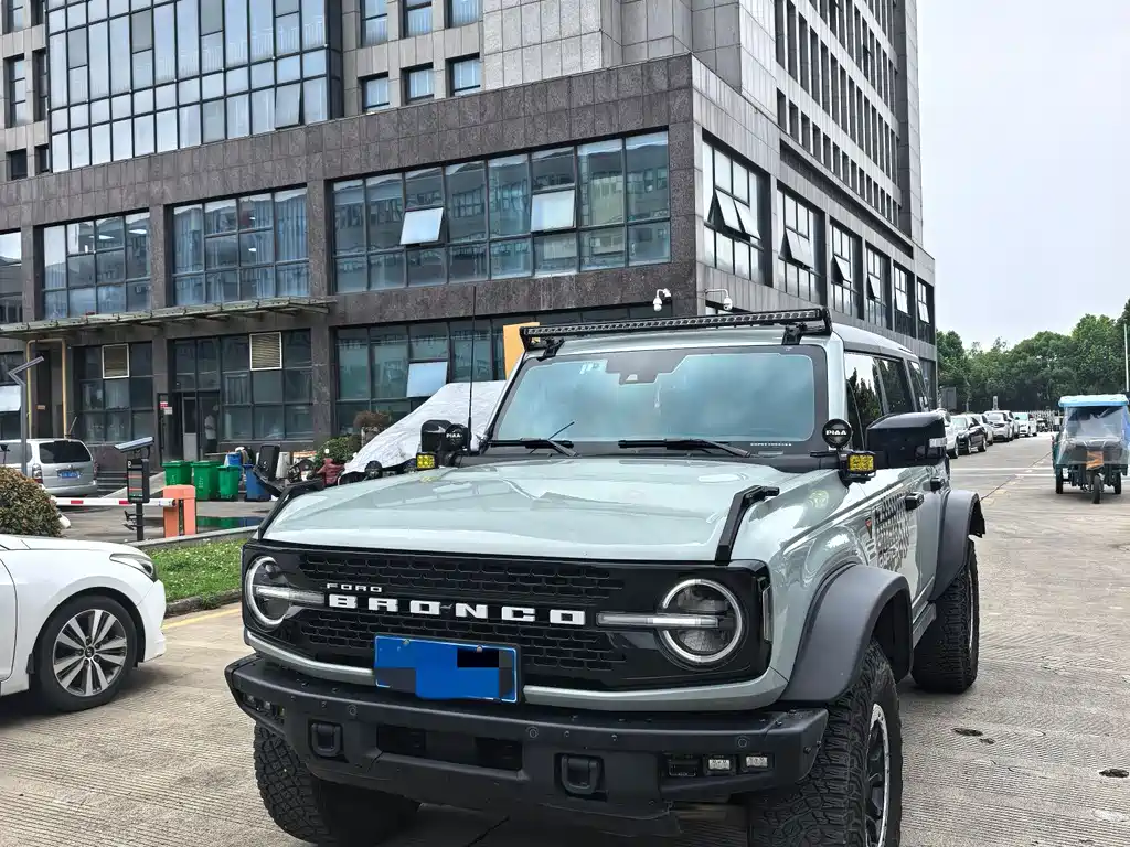 Купить Ford Bronco