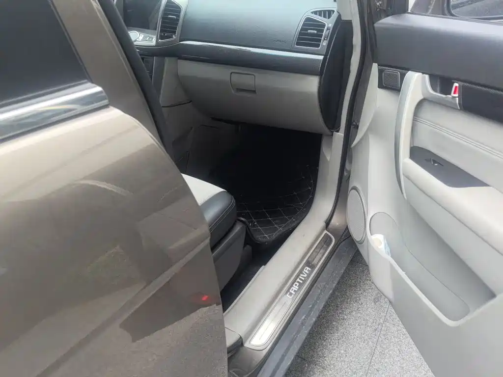 Chevrolet Captiva — миниатюра 19