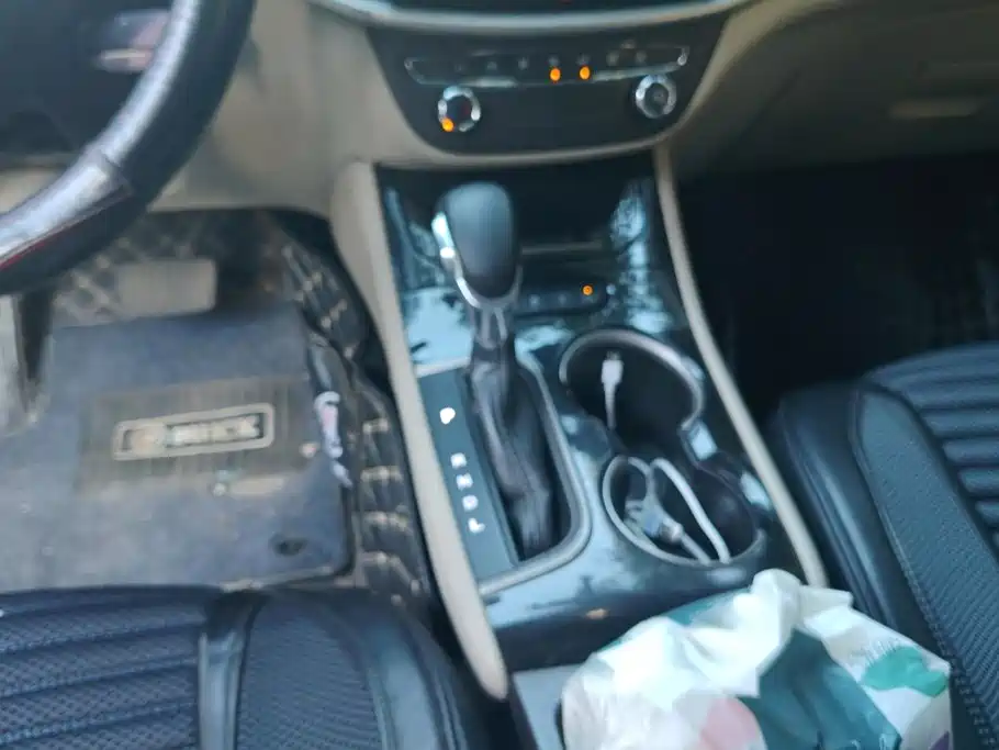 Buick Verano — миниатюра 16