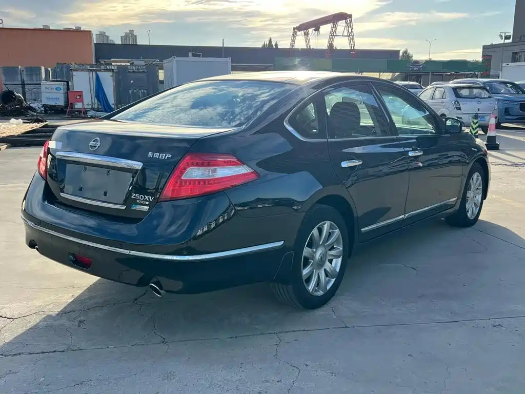 Nissan Teana — миниатюра 5